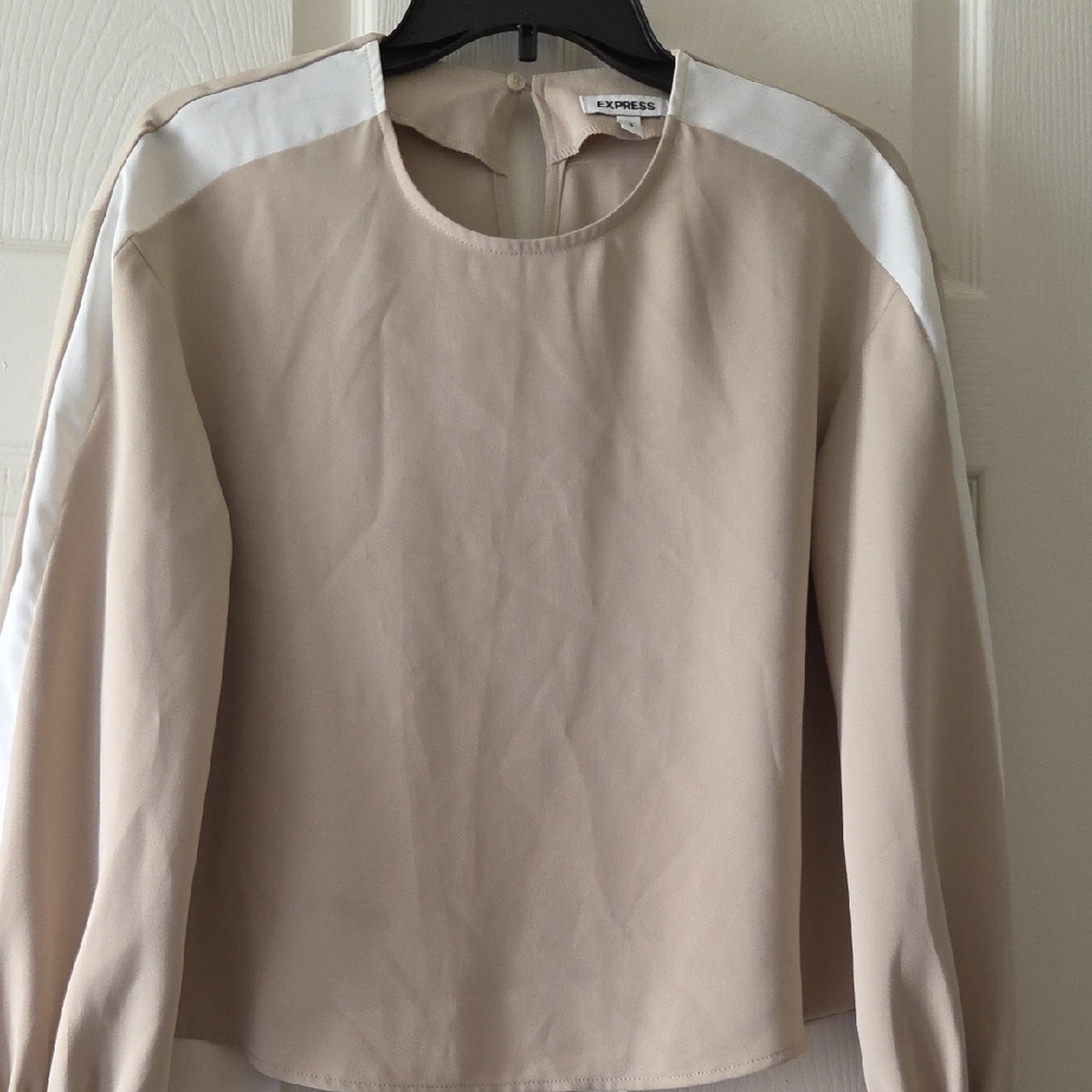 Express Women's Cream and White Blouse